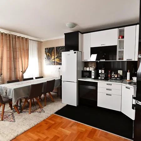 Royal Place - East Sarajevo דירה Lukavica